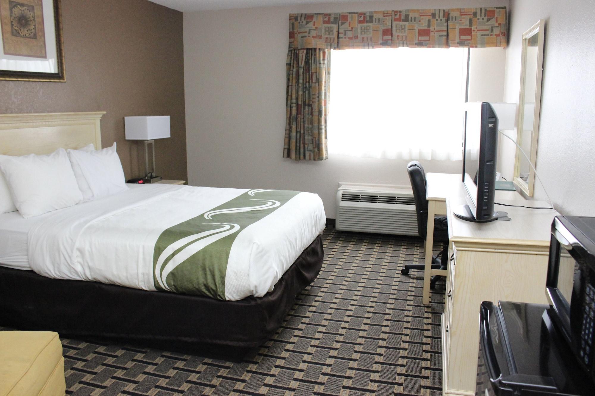 Quality Inn & Suites Detroit Metro Airport Romulus Eksteriør bilde
