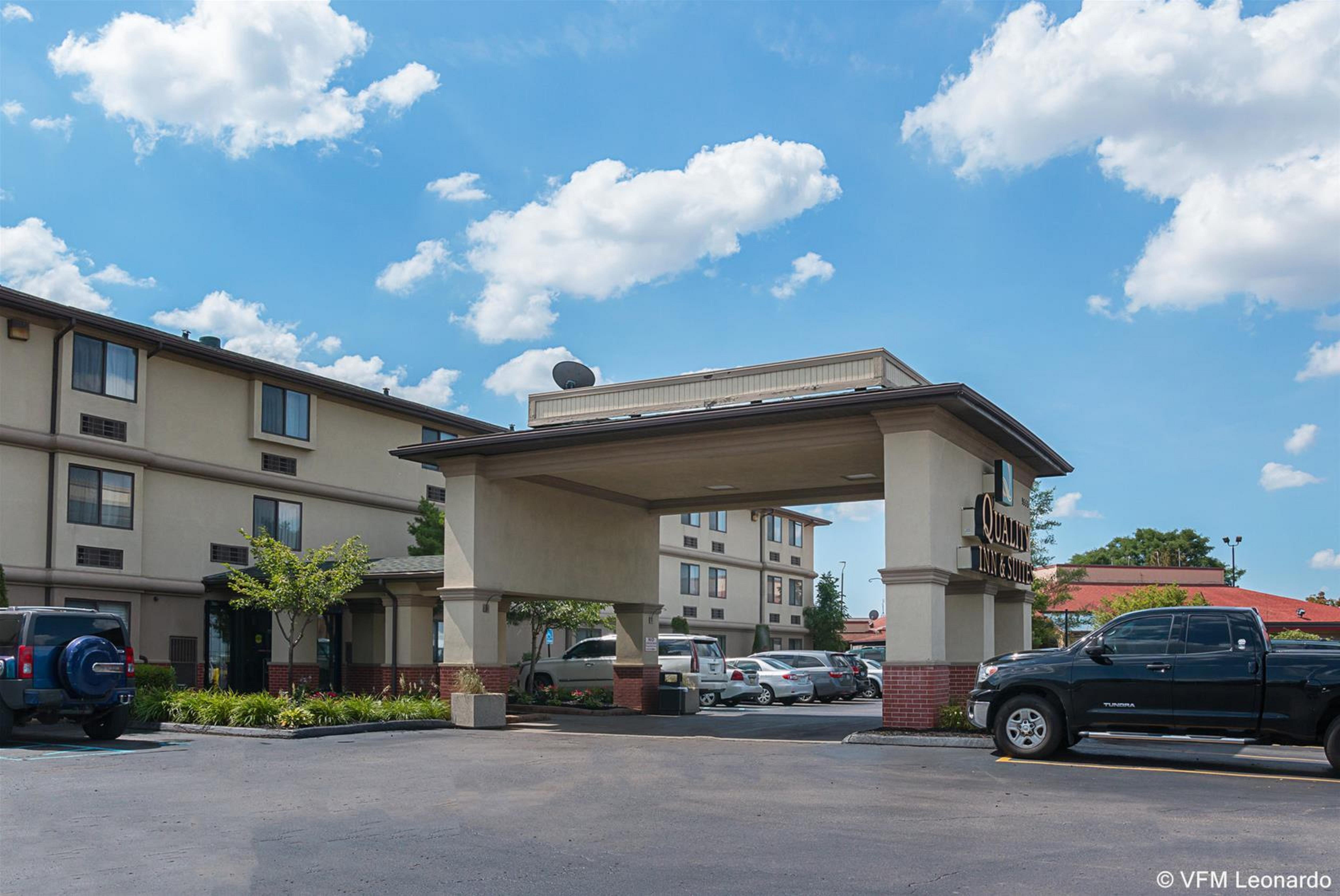 Quality Inn & Suites Detroit Metro Airport Romulus Eksteriør bilde