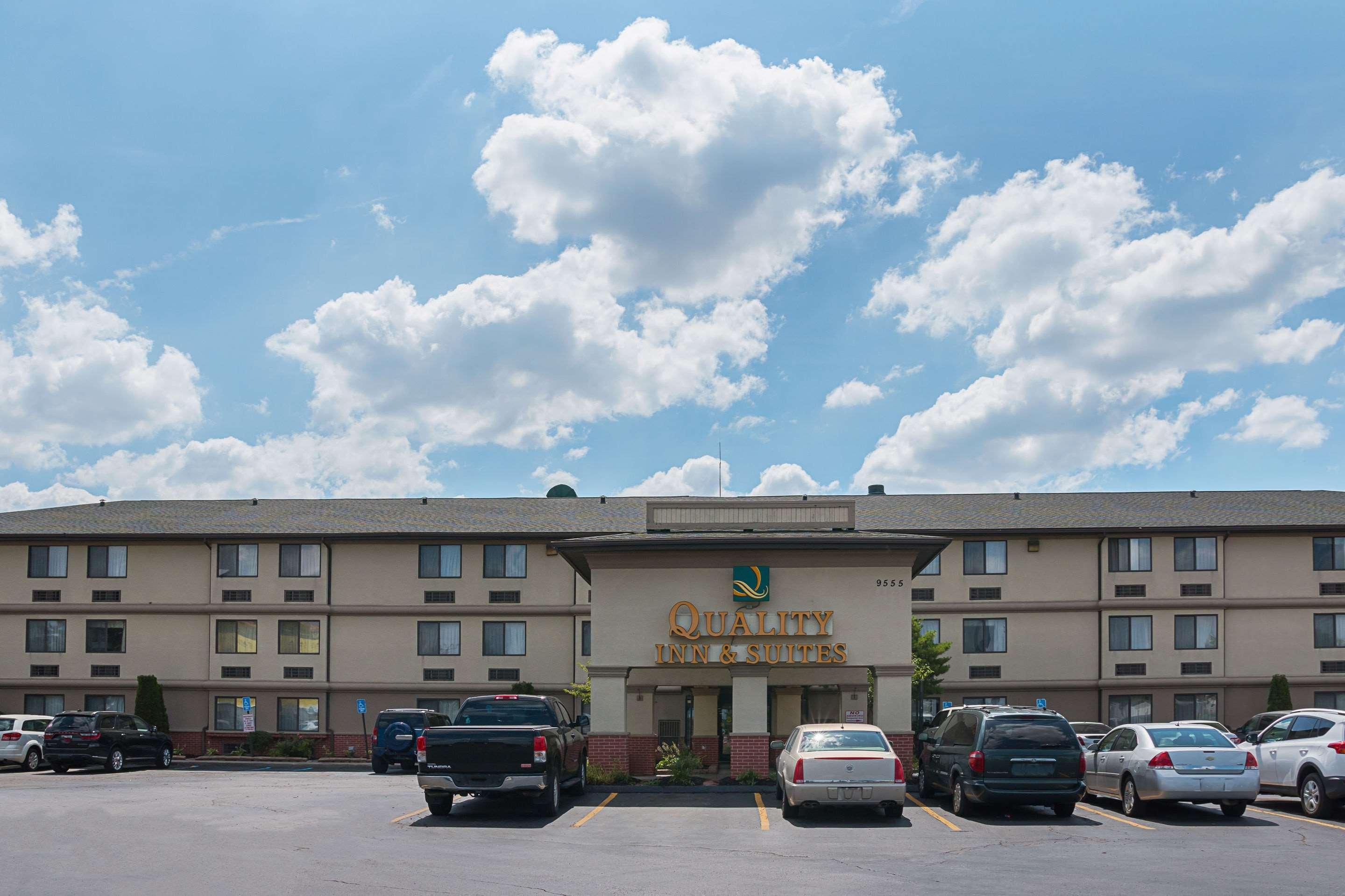 Quality Inn & Suites Detroit Metro Airport Romulus Eksteriør bilde