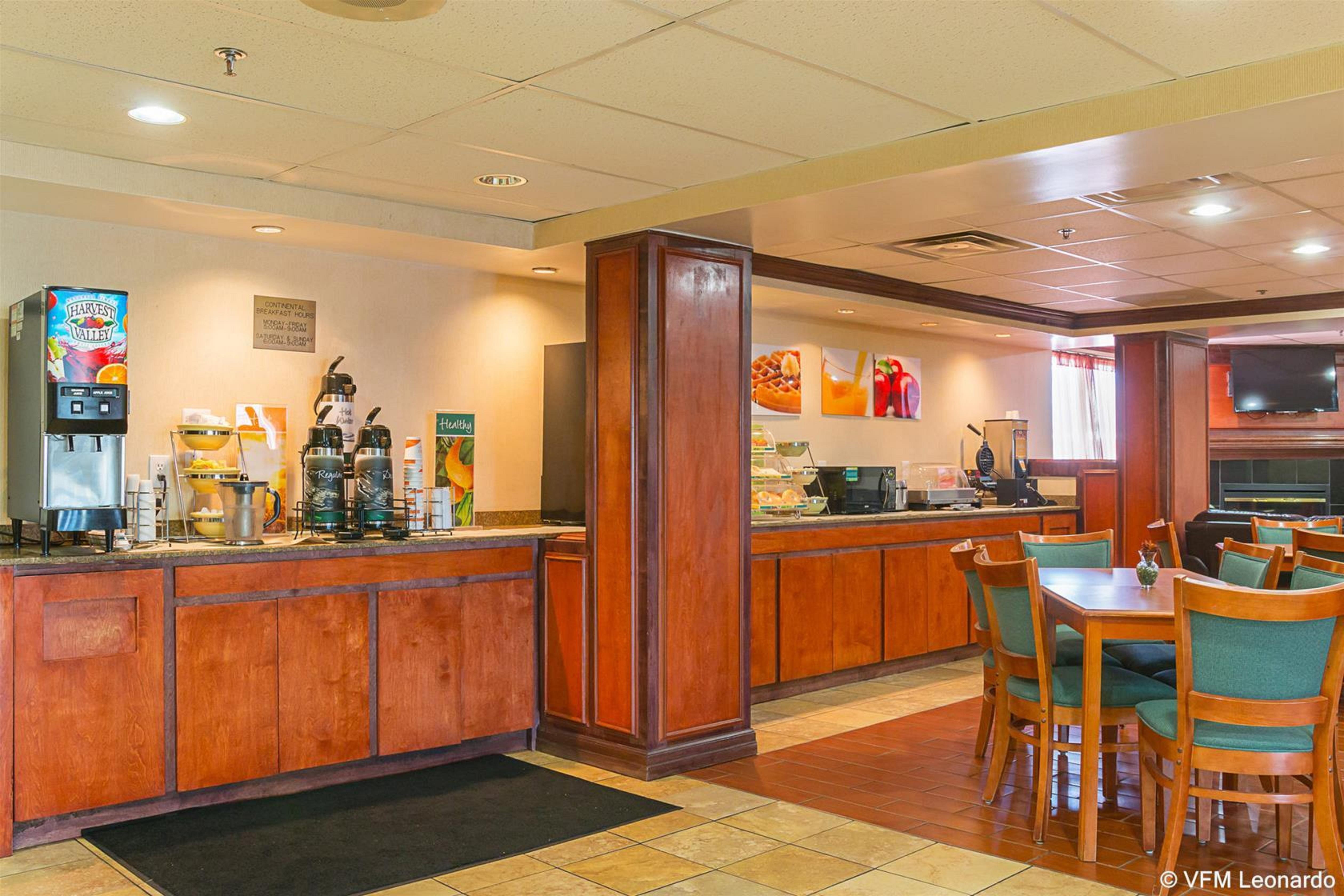 Quality Inn & Suites Detroit Metro Airport Romulus Eksteriør bilde