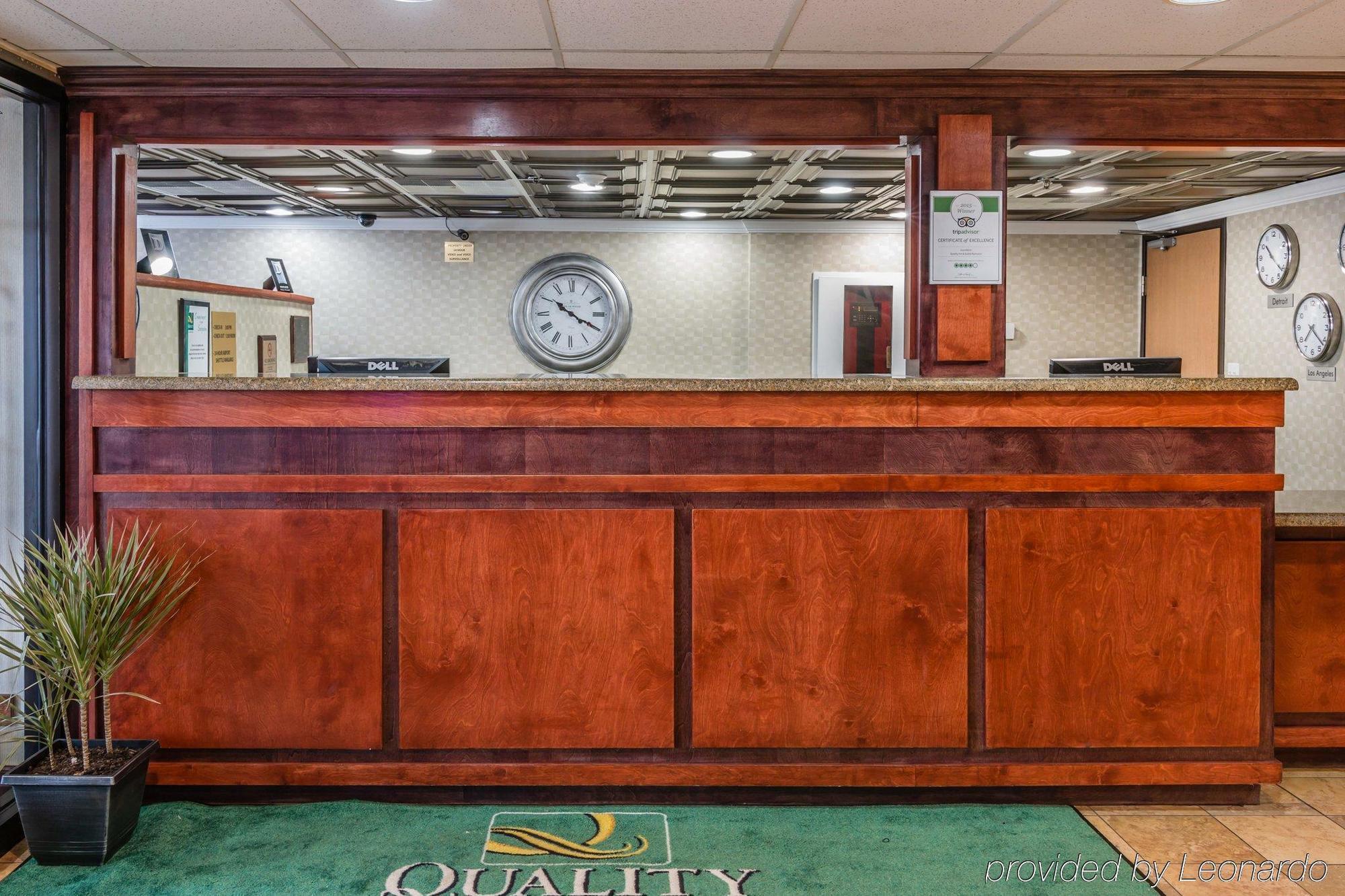 Quality Inn & Suites Detroit Metro Airport Romulus Eksteriør bilde